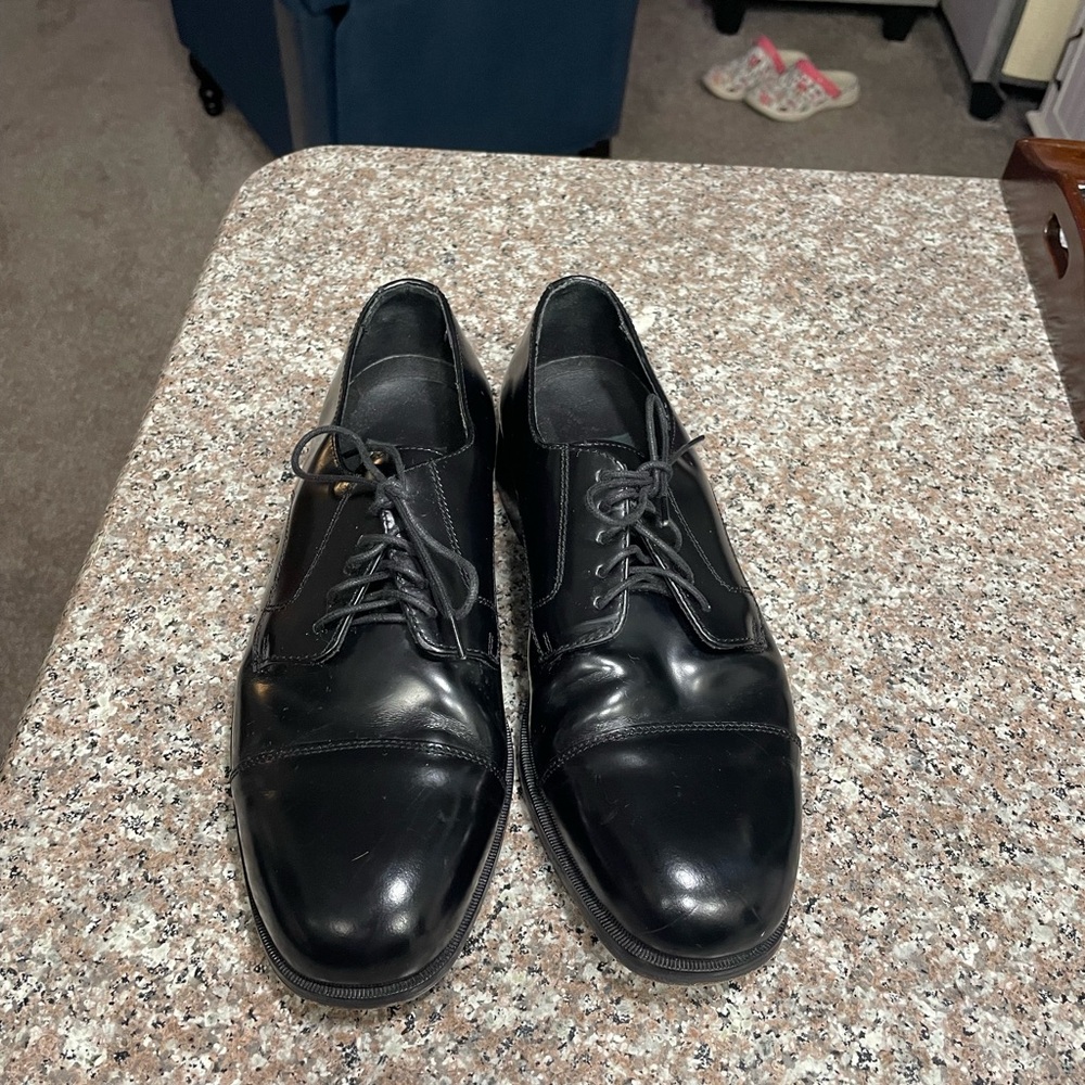 Nunn Bush Black Classic Leather Oxfords